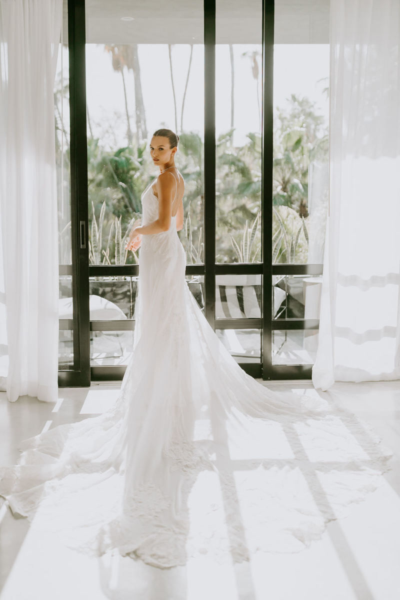 The bride, wearing custom Alberta Ferretti